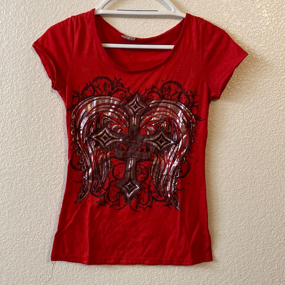 I am selling this Y2K style shirt size small